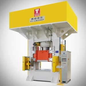 油圧冷間鍛造プレス機