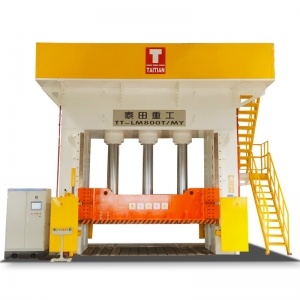 複合材用油圧プレス
